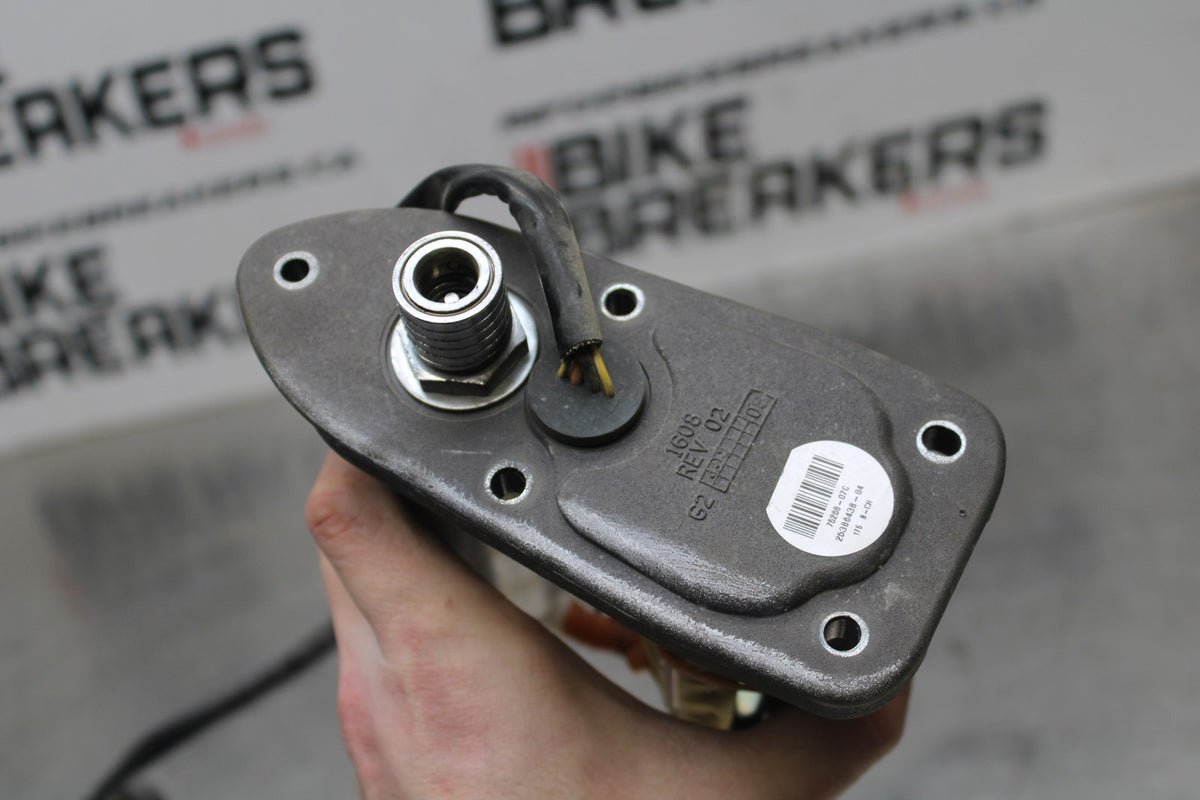 09 HARLEY-DAVIDSON SPORTSTER 1200 CUSTOM XL1200C FUEL GAS PUMP BB776