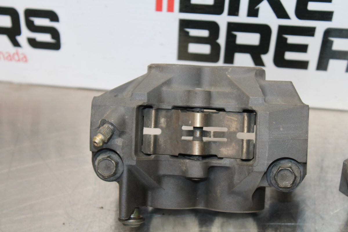 04-05 YAMAHA YZF R1 RIGHT LEFT FRONT BRAKE CALIPER SET PAIR CALIPERS BB173