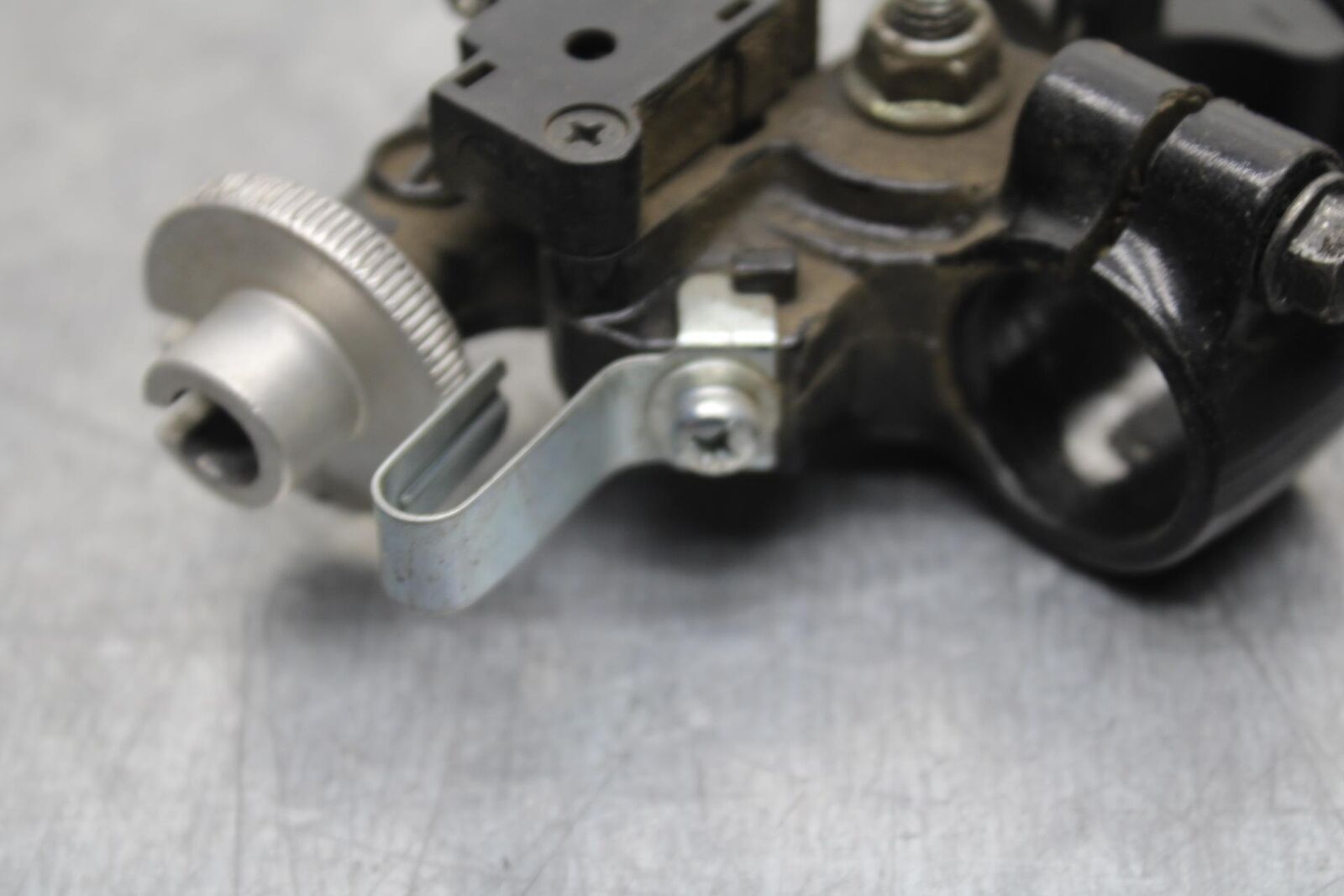 2011 Suzuki GSXR1000 CLUTCH PERCH MOUNT WITH LEVER 
