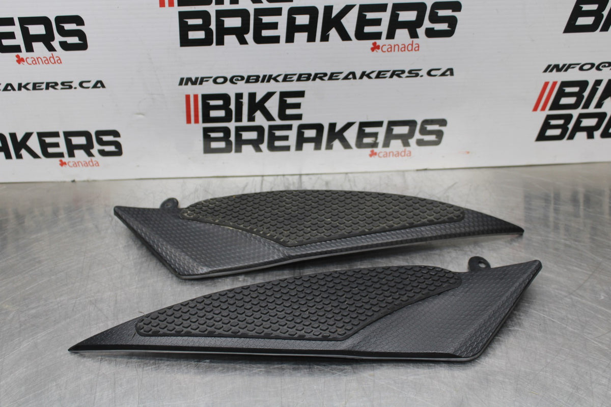 07-08 YAMAHA YZF R1 RIGHT LEFT GAS FUEL TANK PANELS COVERS TRIM SET COWLS  BB771