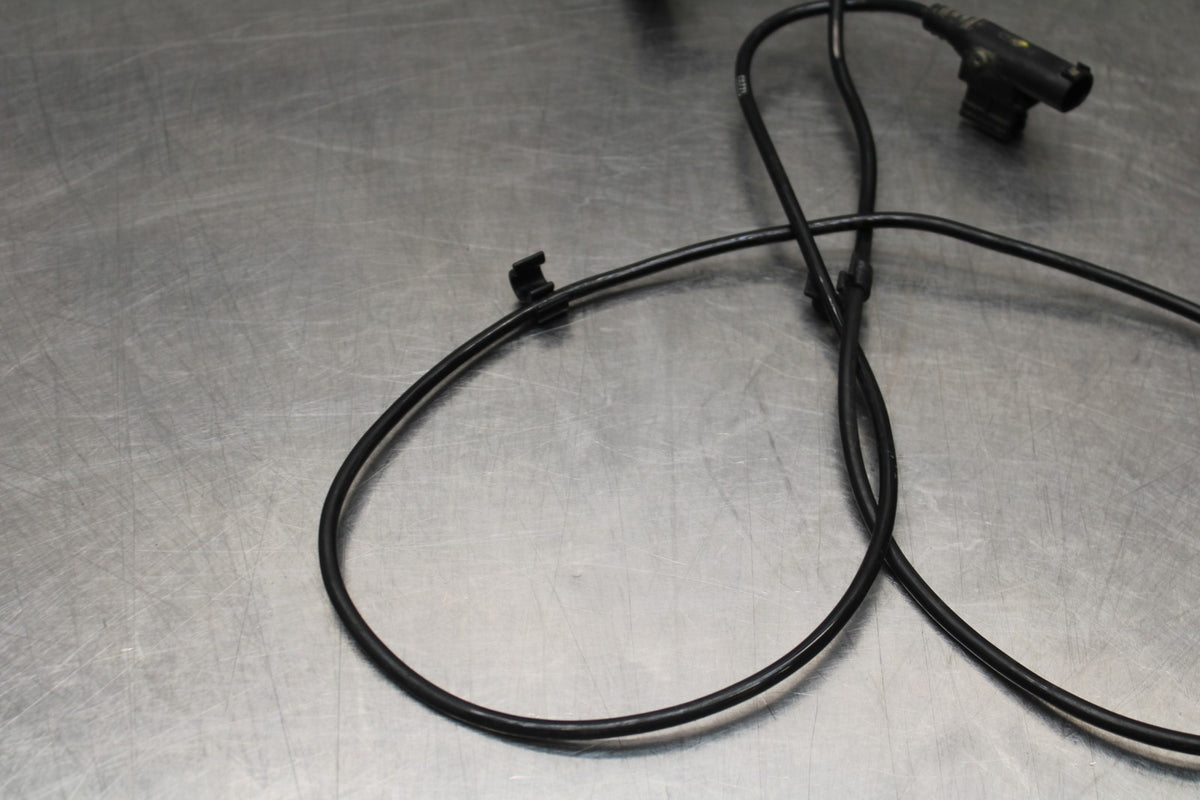 19 MOTO GUZZI V7 III REAR ABS BRAKE SENSOR BB831
