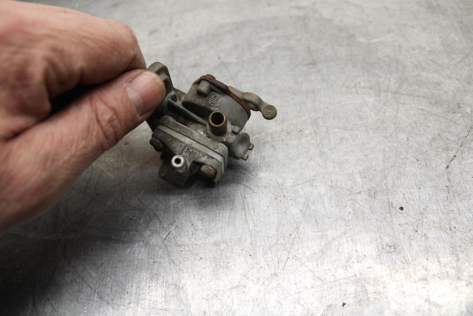 80-81 SUZUKI GS1000G FUEL GAS TANK PETCOCK SHUT ON OFF VALVE PARTS BB91