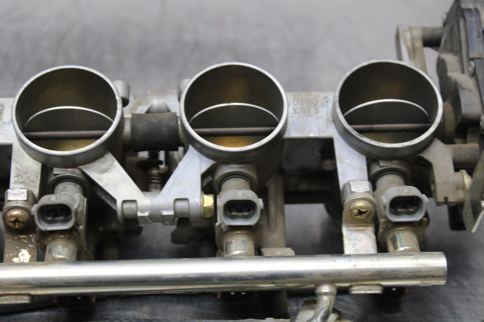 06-07 SUZUKI GSXR 600 MAIN FUEL INJECTORS / THROTTLE BODIES BB178