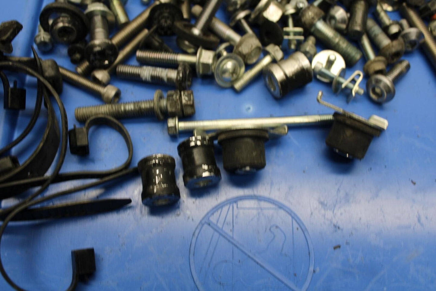 2012 Yamaha FZ8  MISC. MOUNTING BOLTS HARDWARE SCREWS BB550