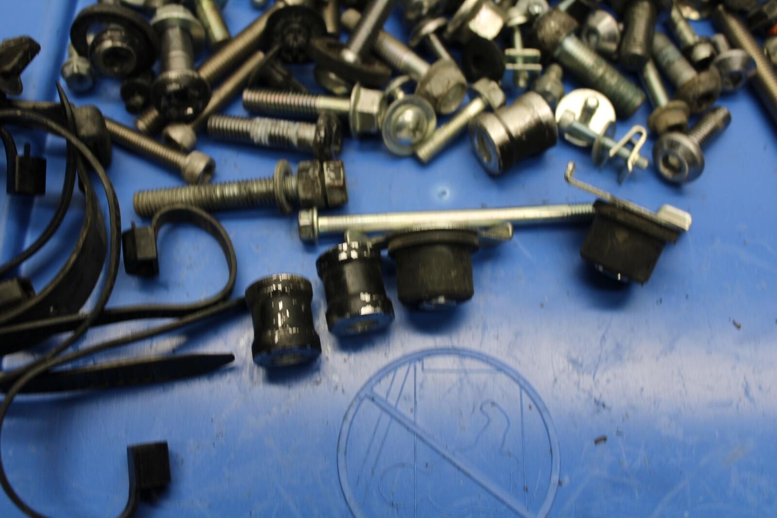 2012 Yamaha FZ8  MISC. MOUNTING BOLTS HARDWARE SCREWS BB550