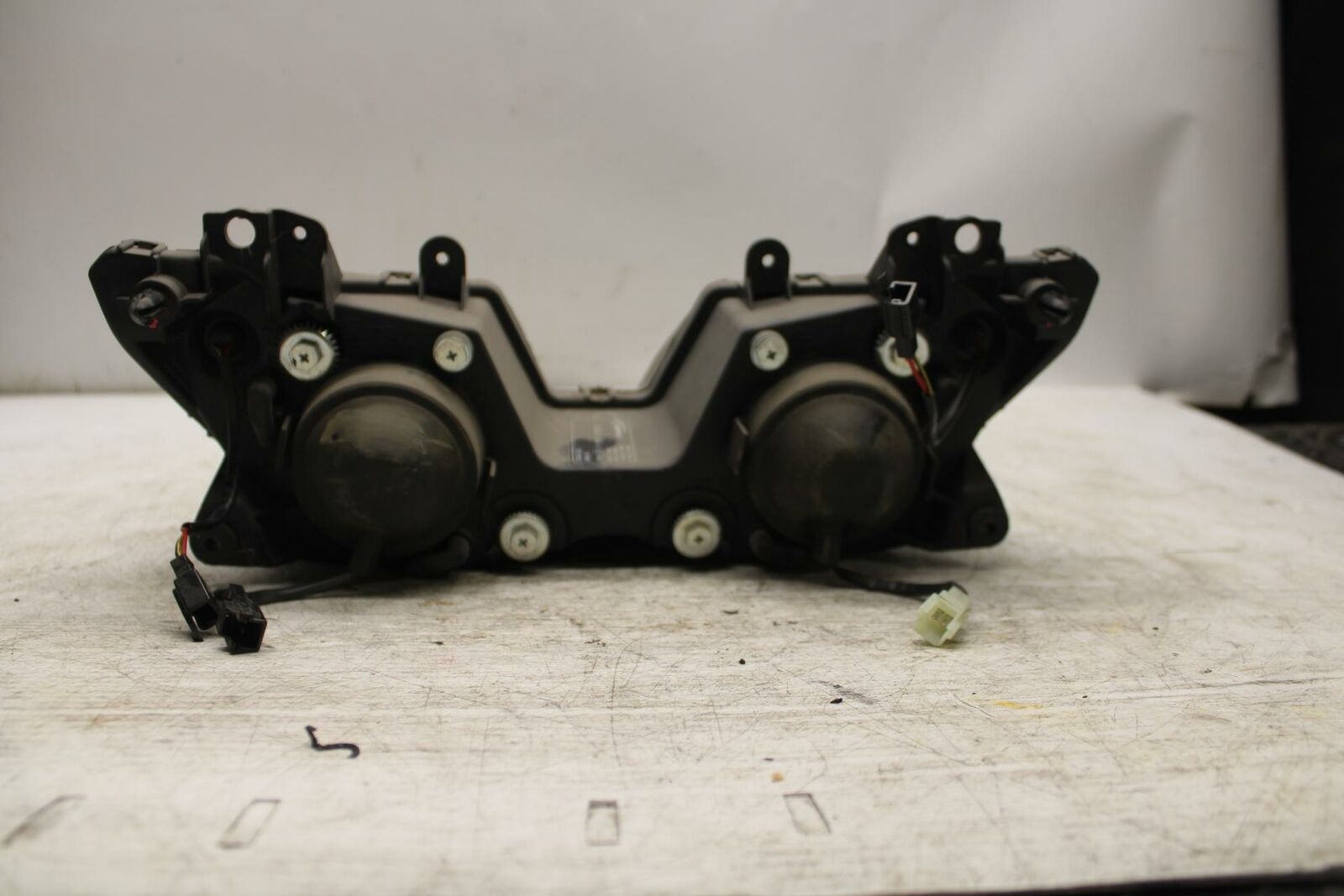 12-13 KAWASAKI EX300 NINJA FRONT HEADLIGHT HEAD LIGHT LAMP BB373