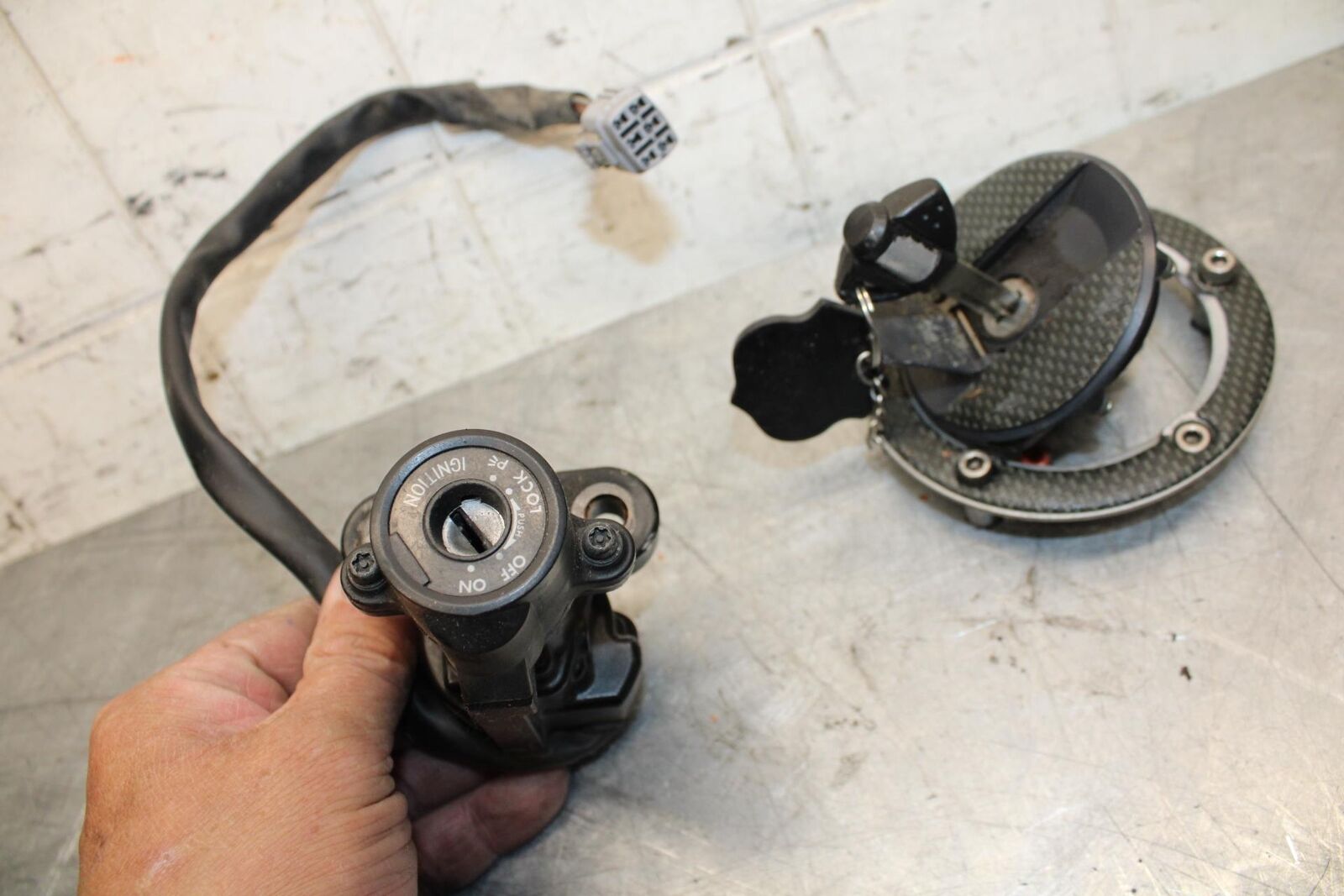 2008 Suzuki GSXR1000 IGNITION LOCK KEY SET W/ GAS CAP  BB519