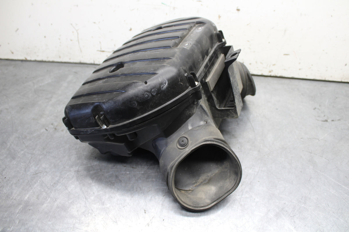 11-24 SUZUKI GSXR750 AIRBOX AIR INTAKE FILTER BOX BB714