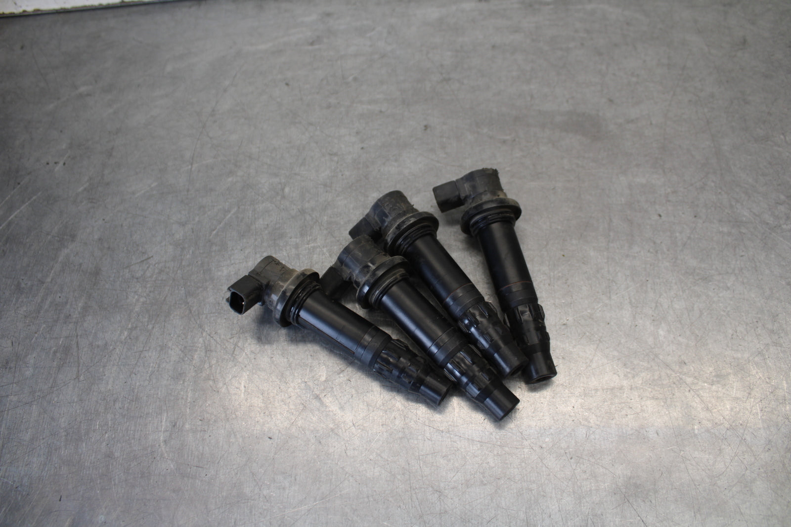 09-14 YAMAHA YZF R1 IGNITION COILS COIL SPARK PLUG CAPS 14B-82310-00-00 BB696