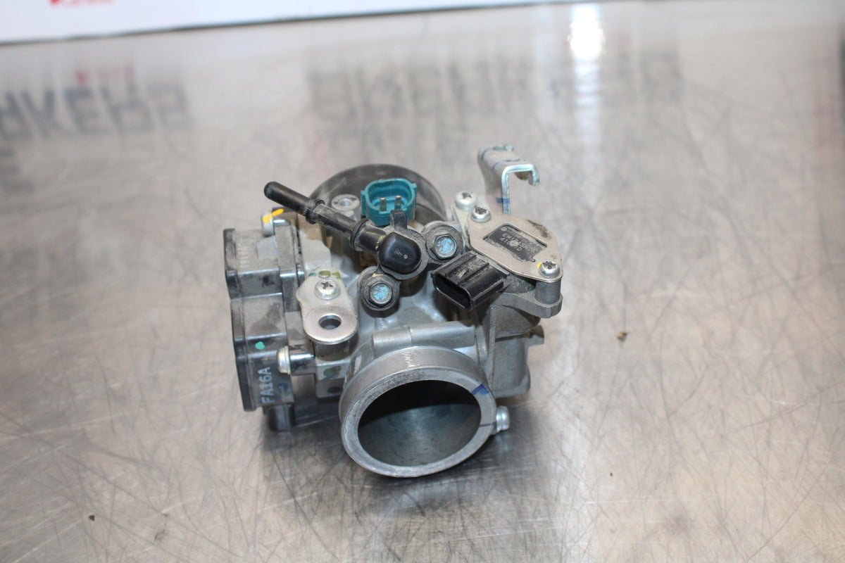 15-16 HONDA CB300F MAIN FUEL INJECTORS / THROTTLE BODIES BB150