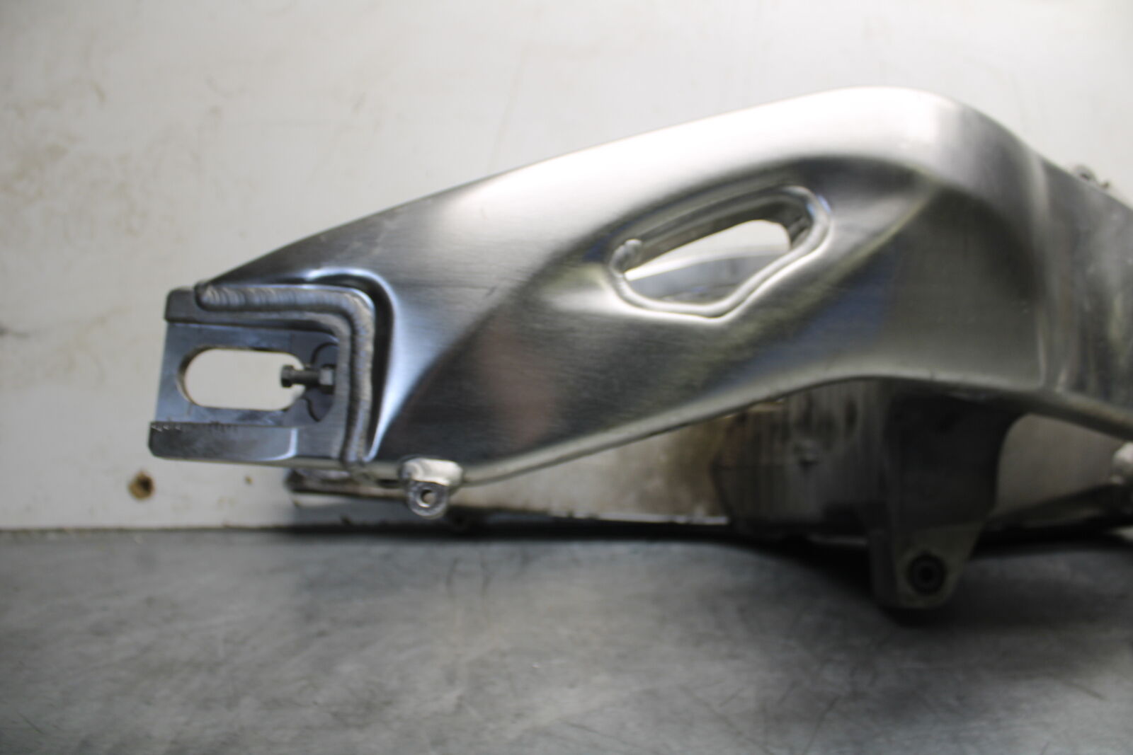 17-21 HONDA CBR1000RR SP REAR SWINGARM BACK SUSPENSION SWING ARM BB681