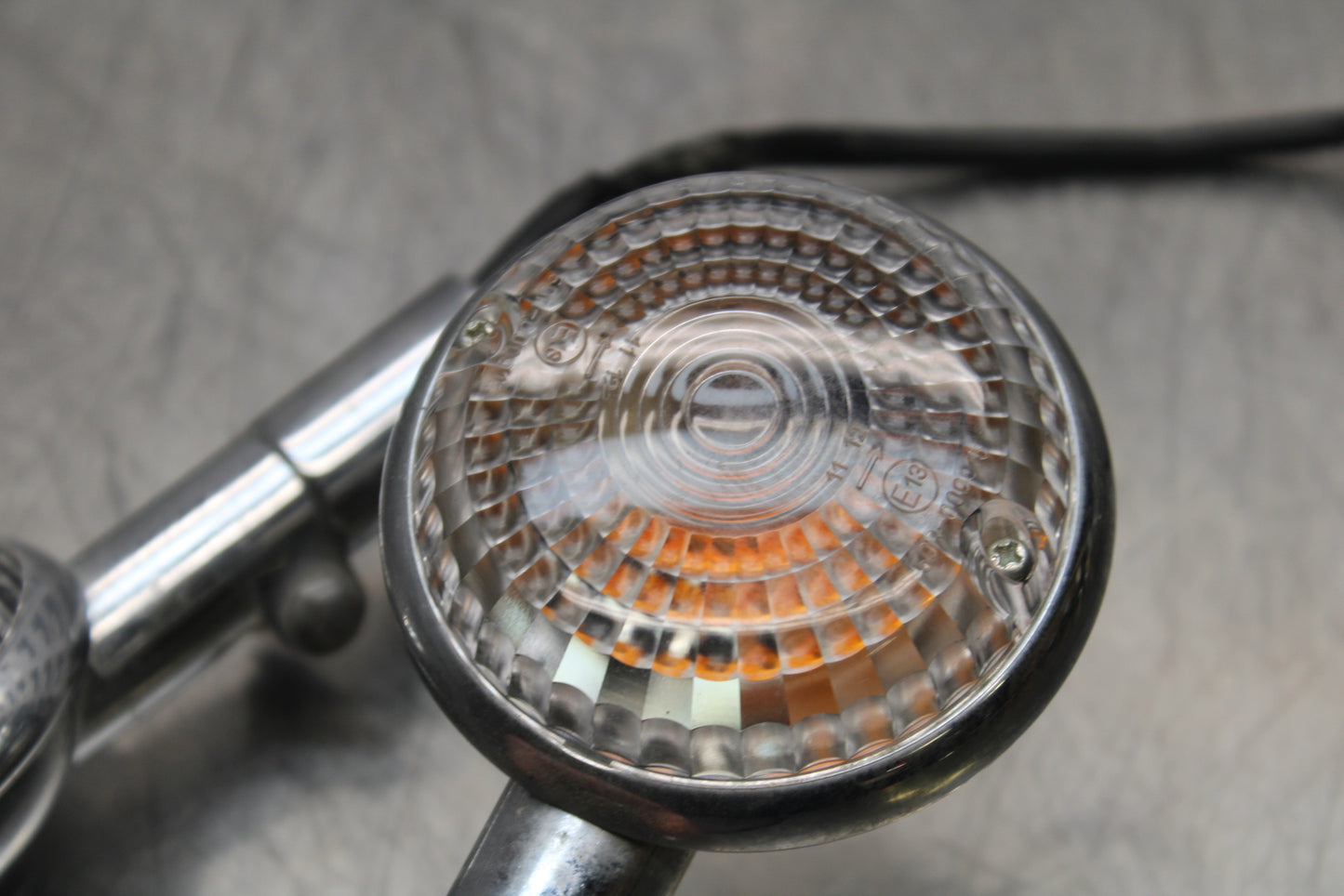 09 YAMAHA ROYAL STAR XVZ1300TF VENTURE REAR LEFT RIGHT TURN SIGNALS LIGHT BB151