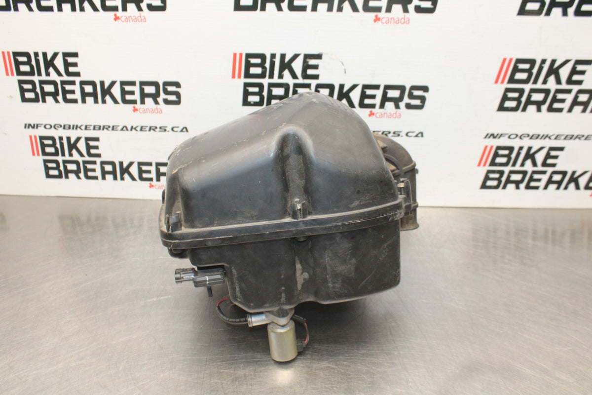03 SUZUKI SV650 AIRBOX AIR INTAKE FILTER BOX BB846
