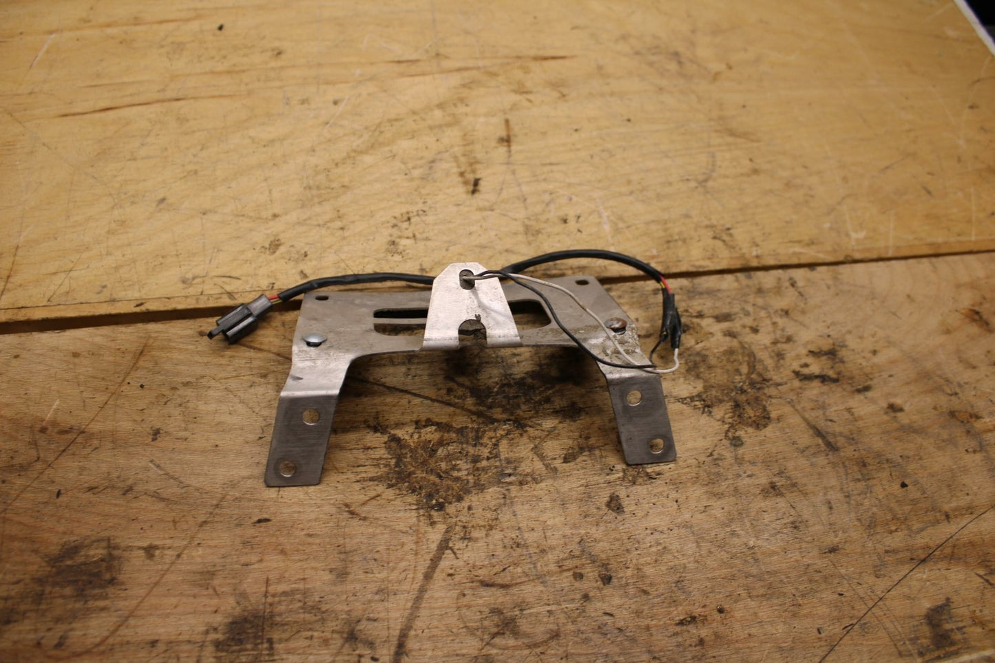 09-10 KAWASAKI ER-6N FENDER ELIMINATOR LICENSE PLATE BRACKET  BB325