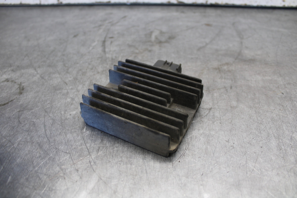 05-06 YAMAHA ROYAL STAR RECTIFIER VOLTAGE REGULATOR BB697
