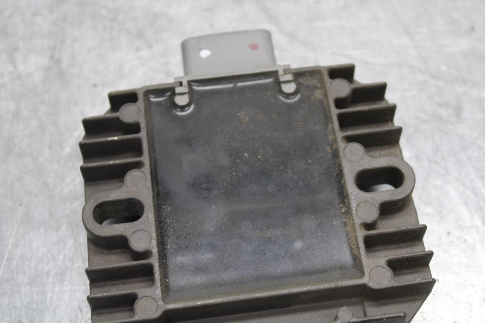 15-16 KAWASAKI EX300 RECTIFIER VOLTAGE REGULATOR BB635