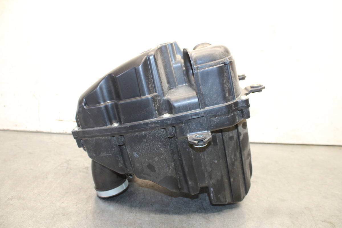 22-24 YAMAHA XSR900 AIRBOX AIR INTAKE FILTER BOX BB683