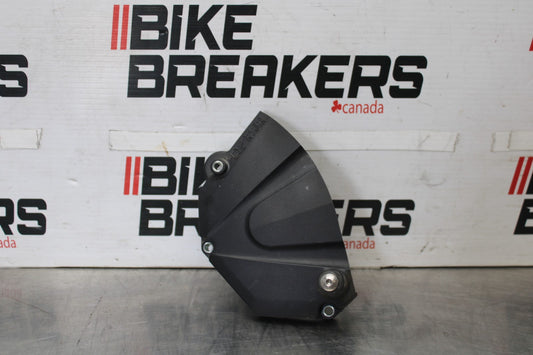 17 YAMAHA YZF R6 ENGINE SPROCKET COVER BB922