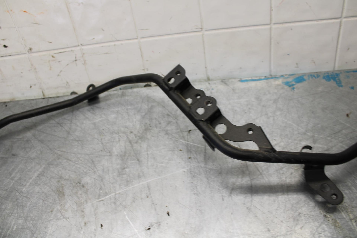 07-08 KAWASAKI CONCOURS 1400 ABS RIGHT FAIRING STAY BRACKET BB449