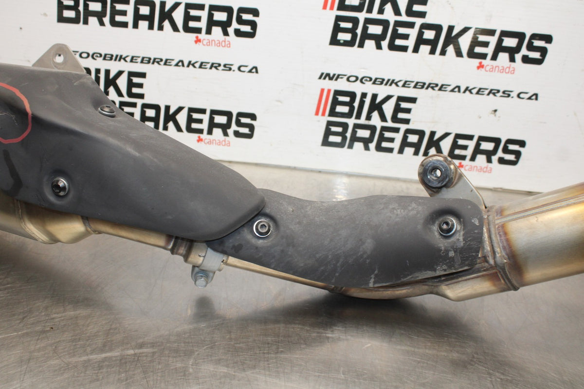 24-25 KAWASAKI NINJA ZX4R FULL EXHAUST SYSTEM HEADERS PIPE MUFFLER BB840