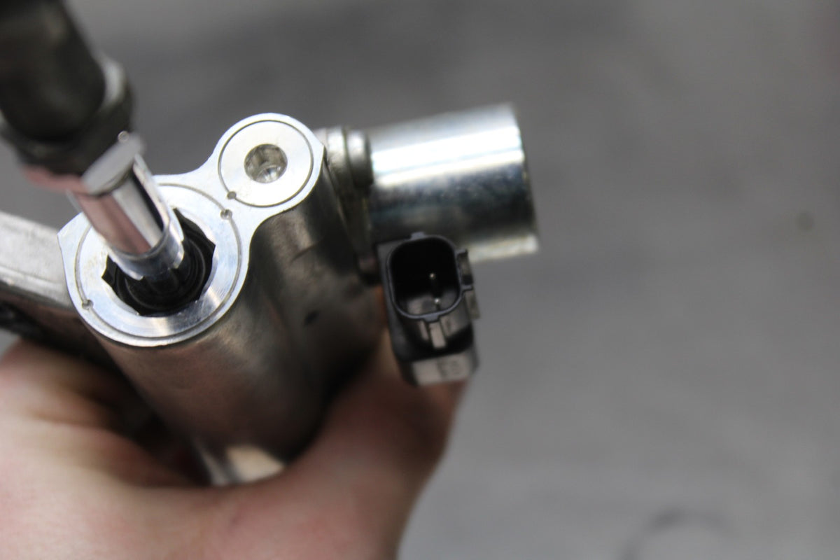 11-25 SUZUKI GSXR 600  STEERING DAMPER STABILIZER BB830