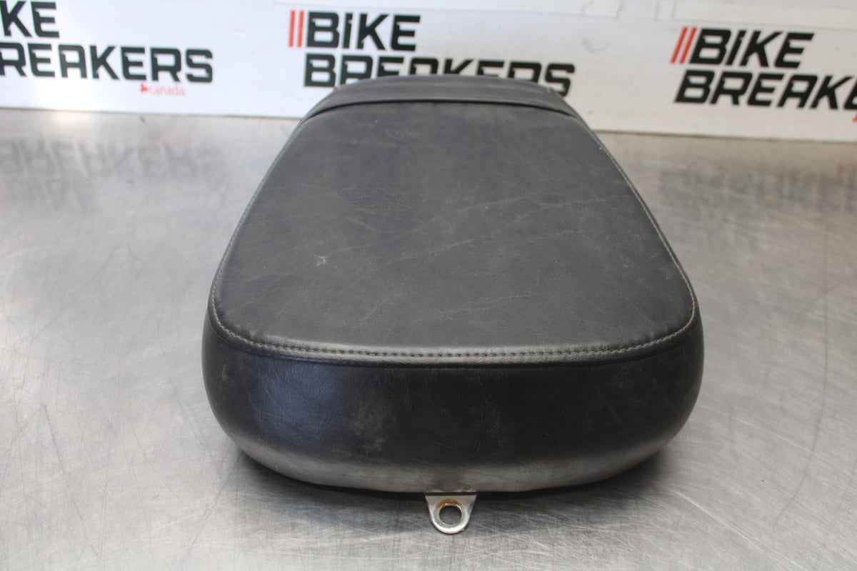 05-09 SUZUKI BOULEVARD C90 REAR BACK PASSENGER SEAT BB918