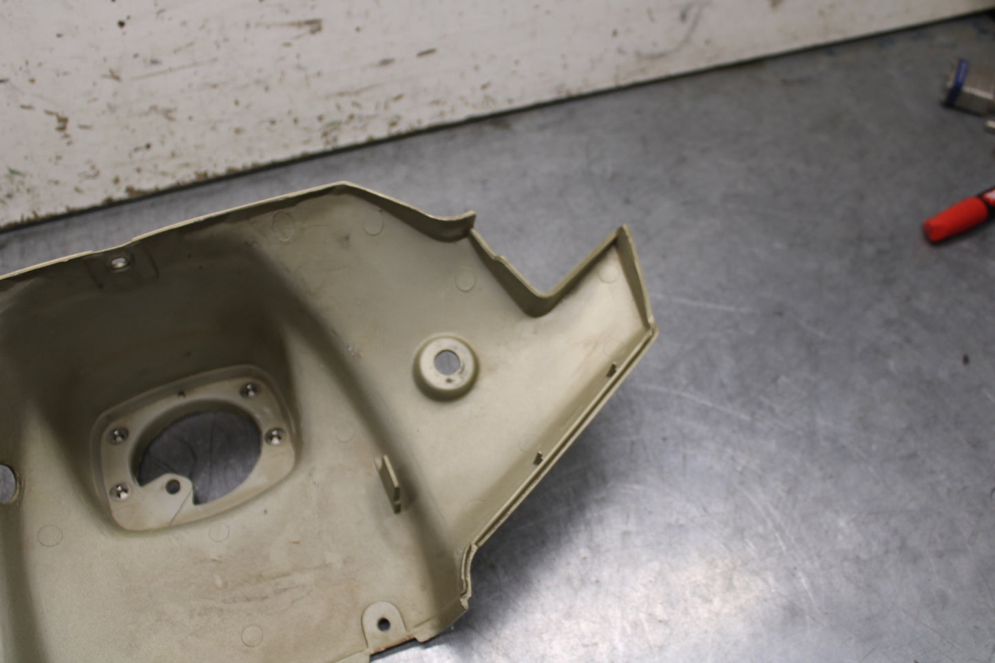 83-85 YAMAHA RIVA 180 XC180 FRONT CENTER COWL FAIRING BB109