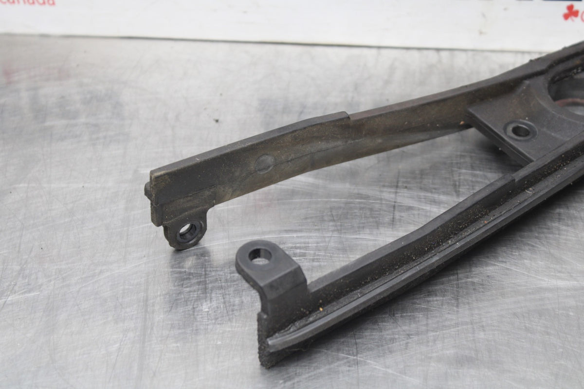 06-07 SUZUKI GSXR 600 SWINGARM CHAIN BUFFER SLIDER GUIDE BB845