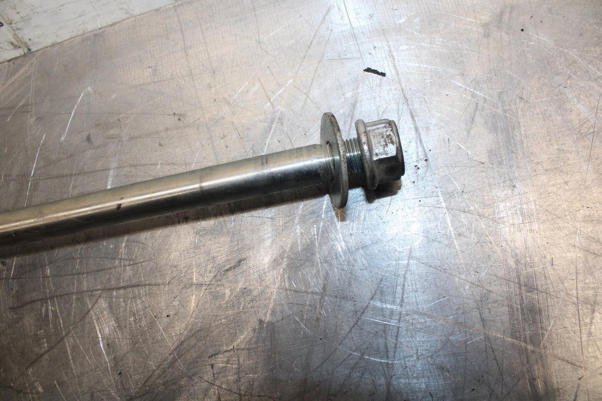 17-23 SUZUKI GSXR 250 GSX250RL8 REAR AXLE BACK WHEEL RIM PIVOT BOLT AXEL BB490