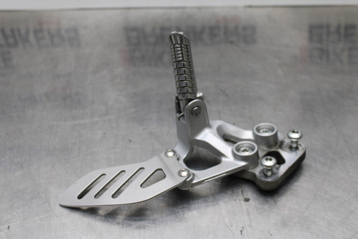 08-10 SUZUKI GSXR 600 LEFT REARSET REAR SET DRIVER FOOT PEG REST STOP BB765