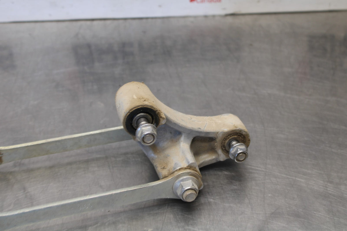 24 KAWASAKI NINJA ZX6R ZX636 ABS 40TH ANNIVERSARY REAR DOGBONE SHOCK LINK BB911