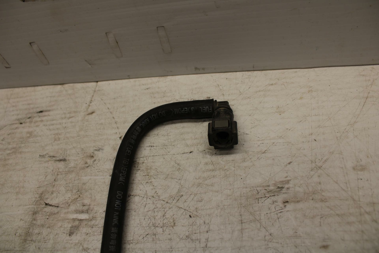 09 YAMAHA FZ6 FUEL HOSE GAS LINE TUBE PIPE BB295