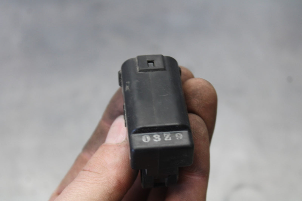 20 TRIUMPH STREET TRIPLE 765 TIP OVER BANK ANGLE CRASH SENSOR SWITCH  BB864