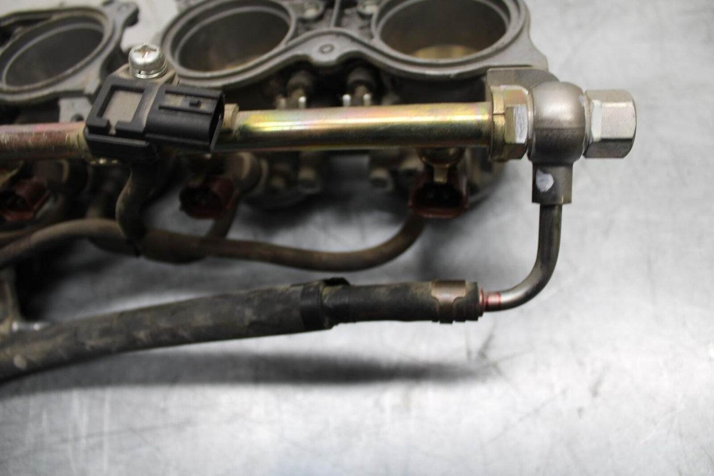 06-07 HONDA CBR1000RR MAIN FUEL INJECTORS / THROTTLE BODIES 16401-MEL-A21 BB464