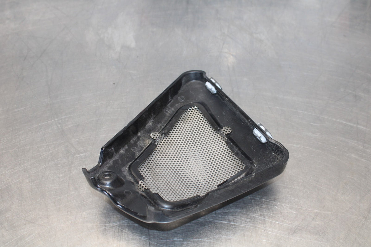 09-17 HARLEY-DAVIDSON V-ROD RIGHT FRAME COVER COWL BB886
