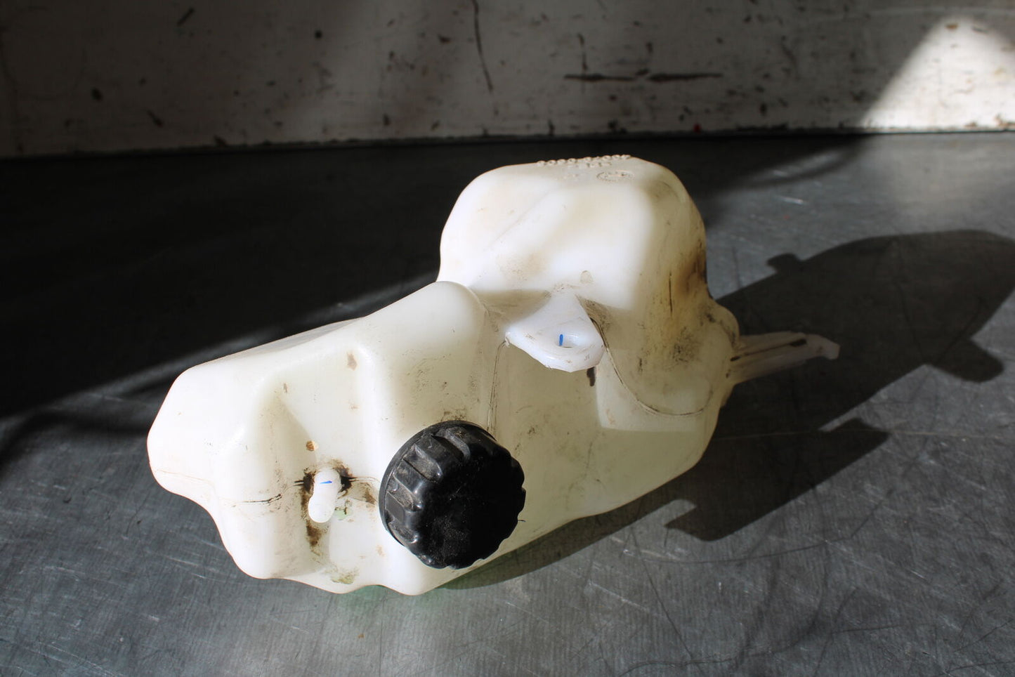 19-22 KAWASAKI Z400 COOLANT WATER TANK RESERVOIR BOTTLE BB708