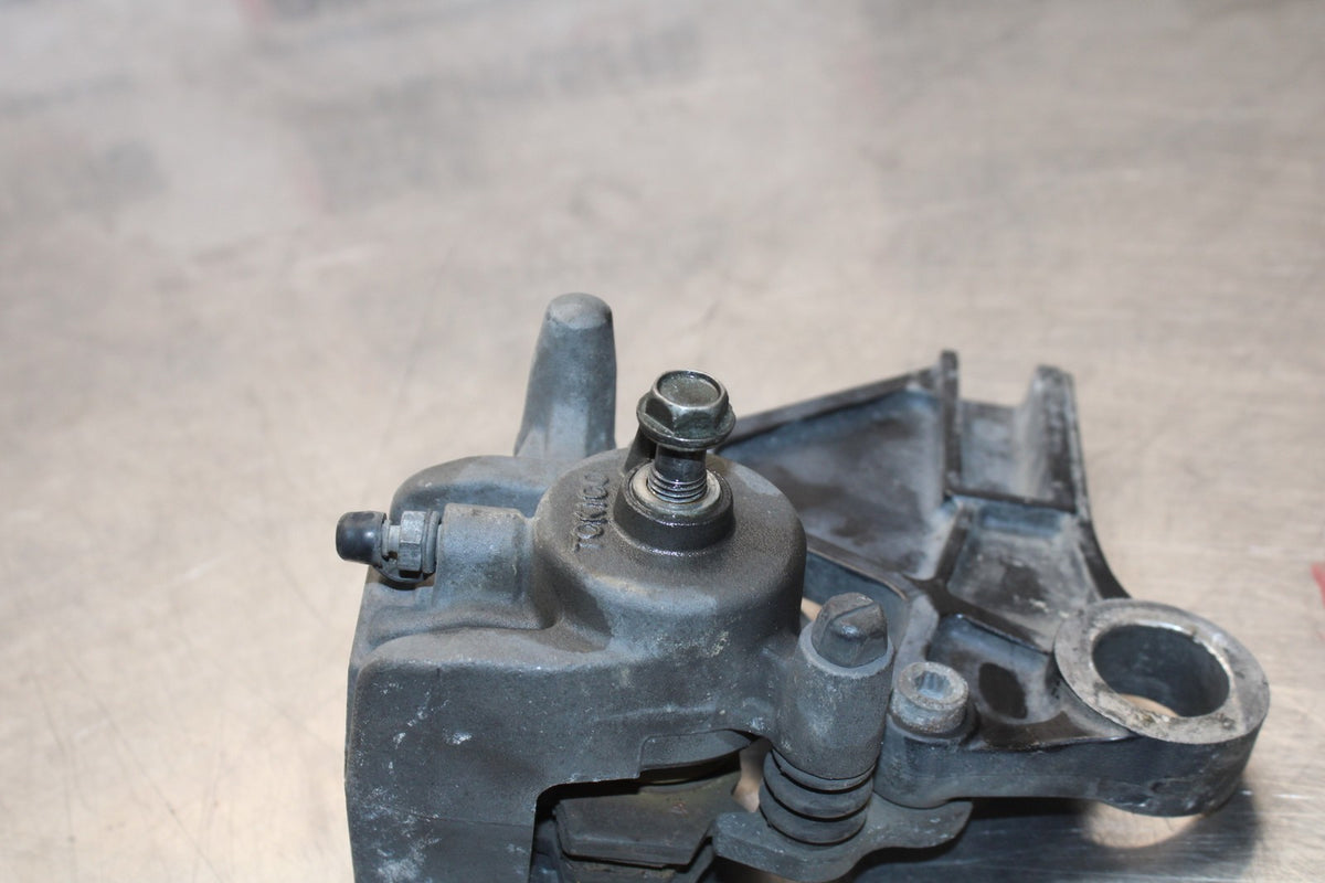 2007 Kawasaki Ninja ZX6R ZX600P REAR BACK BRAKE CALIPER W MOUNT BRACKET BB175