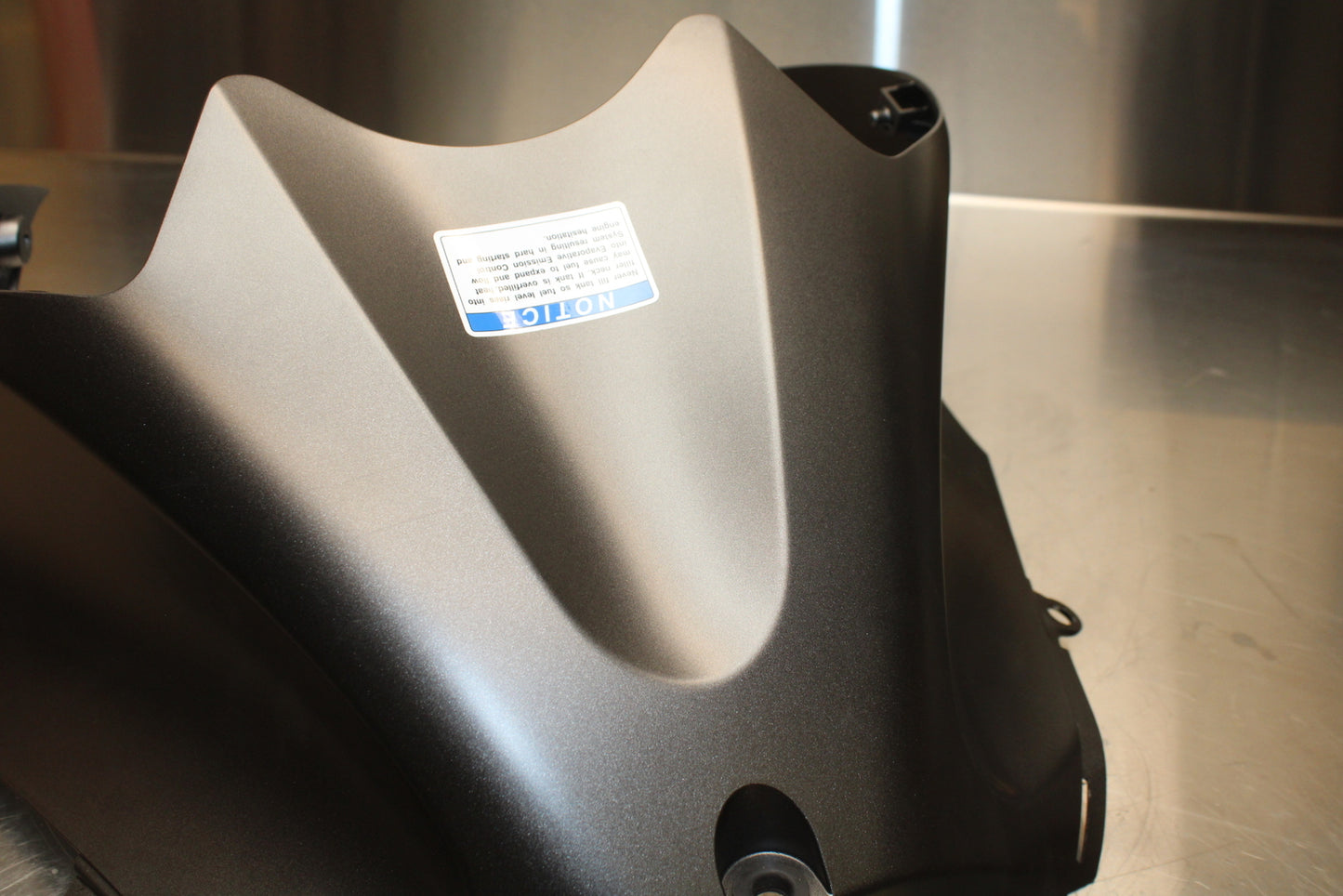 23-24 KAWASAKI NINJA ZX14R NEW!!! FRONT GAS TANK FAIRING COWL COVER TRIM BB141