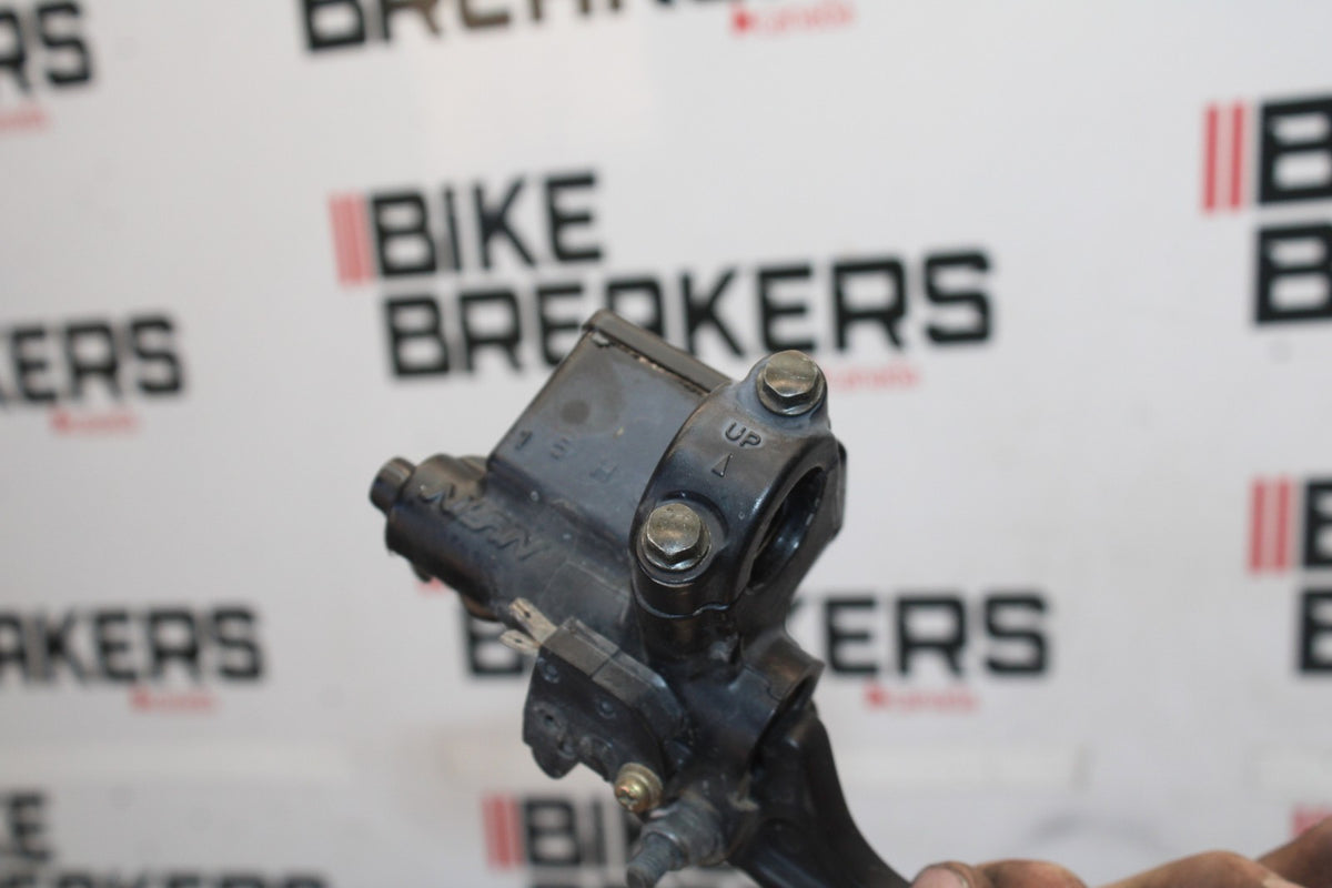 06 KAWASAKI KLR650 FRONT BRAKE MASTER CYLINDER w/ LEVER BB919