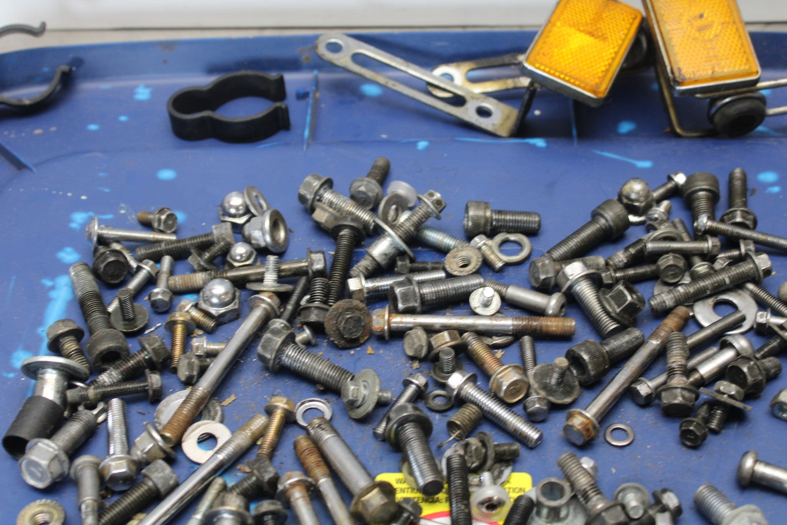 03-08 KAWASAKI VULCAN 1600 MOUNTING BOLTS HARDWARE MOTOR SCREWS BB196