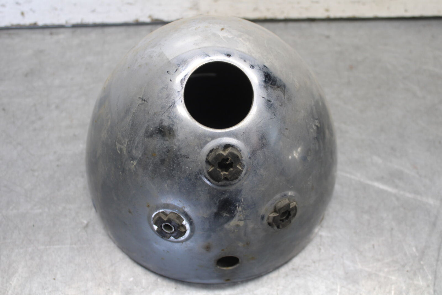 05-09 SUZUKI BOULEVARD C90 HEADLIGHT CASE HOUSING BUCKET BB692