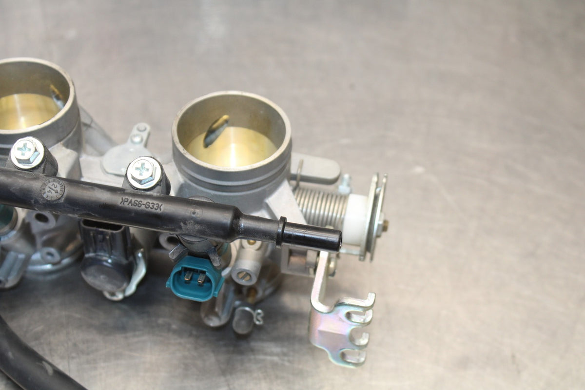 22-25 YAMAHA YZF R7 MAIN FUEL INJECTORS / THROTTLE BODIES BB182