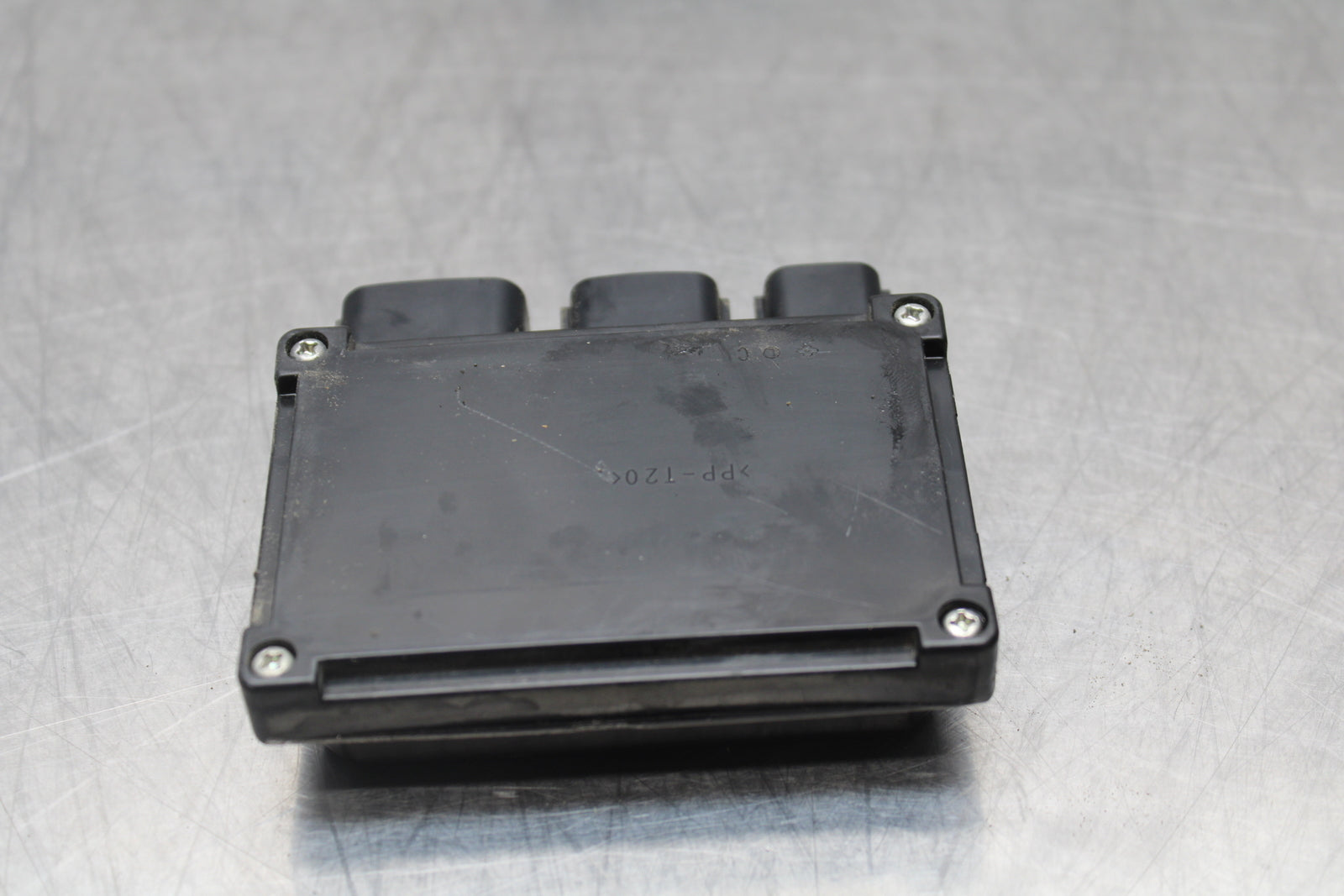 04-05 KAWASAKI NINJA ZX10R RELAY ASSEMBLY BOX BB163