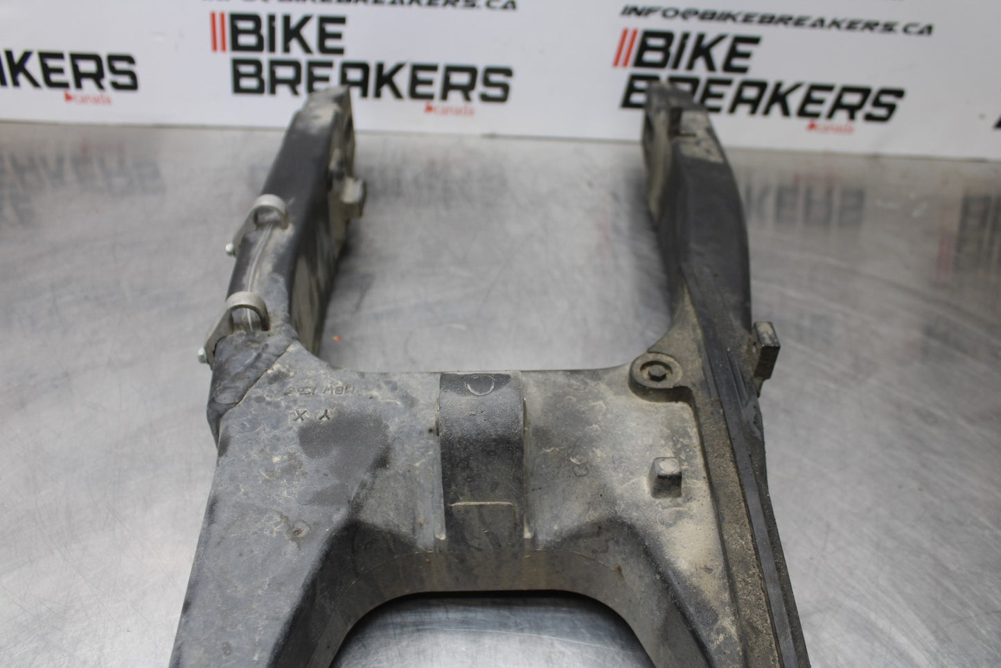 01-06 HONDA CBR600F4I REAR SWINGARM BACK SUSPENSION SWING ARM BB185