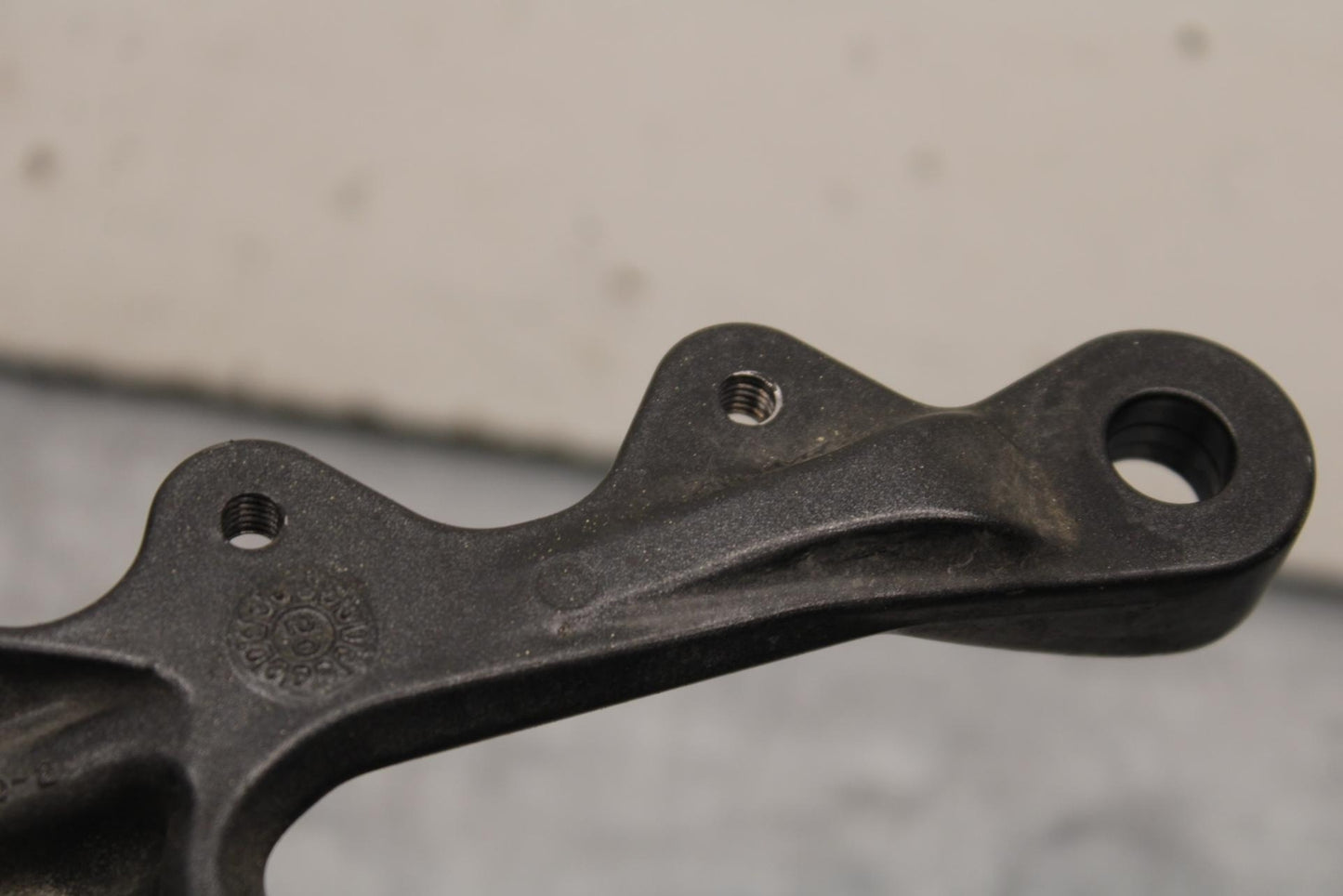 09-12 KAWASAKI NINJA ZX6R ZX600R LEFT REARSET DRIVER FOOT PEG REST STOP BB617