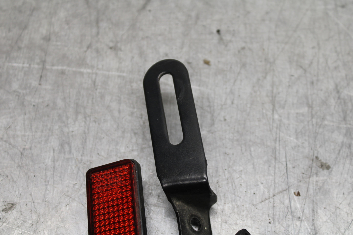 99-00 YAMAHA V STAR 1100 LICENSE PLATE BRACKET BB711