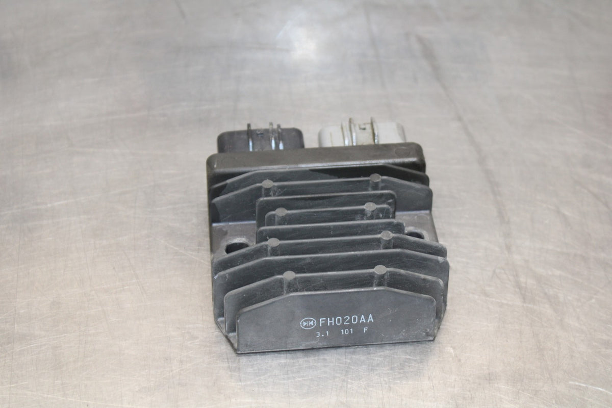 13-15 HONDA CBR500R RECTIFIER VOLTAGE REGULATOR BB834
