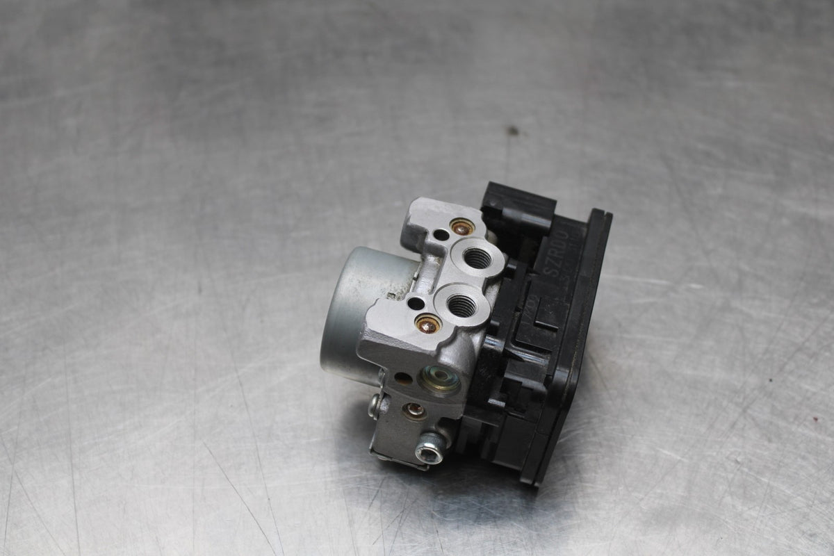 24-25 SUZUKI GSXR1000 ABS PUMP UNIT MODULE BB767