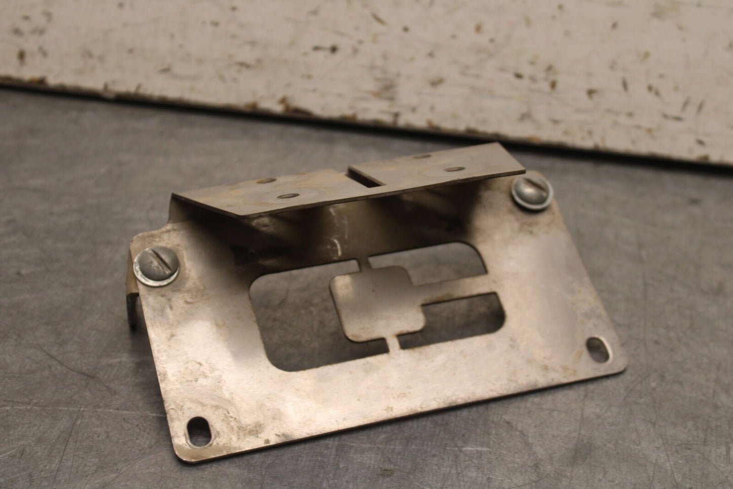 09-15 YAMAHA FZ6R FENDER ELIMINATOR LICENSE PLATE BRACKET   BB686