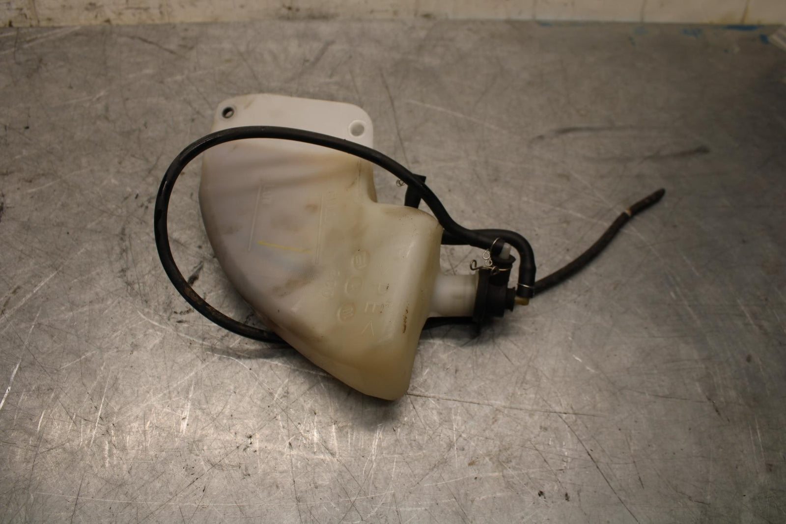 2007 Yamaha YZF R6 COOLANT WATER TANK RESERVOIR BOTTLE 2C0-21871-00-00 BB525